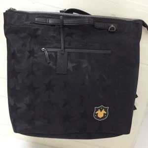 Laptop iPad cho'ntagi bilan xalta